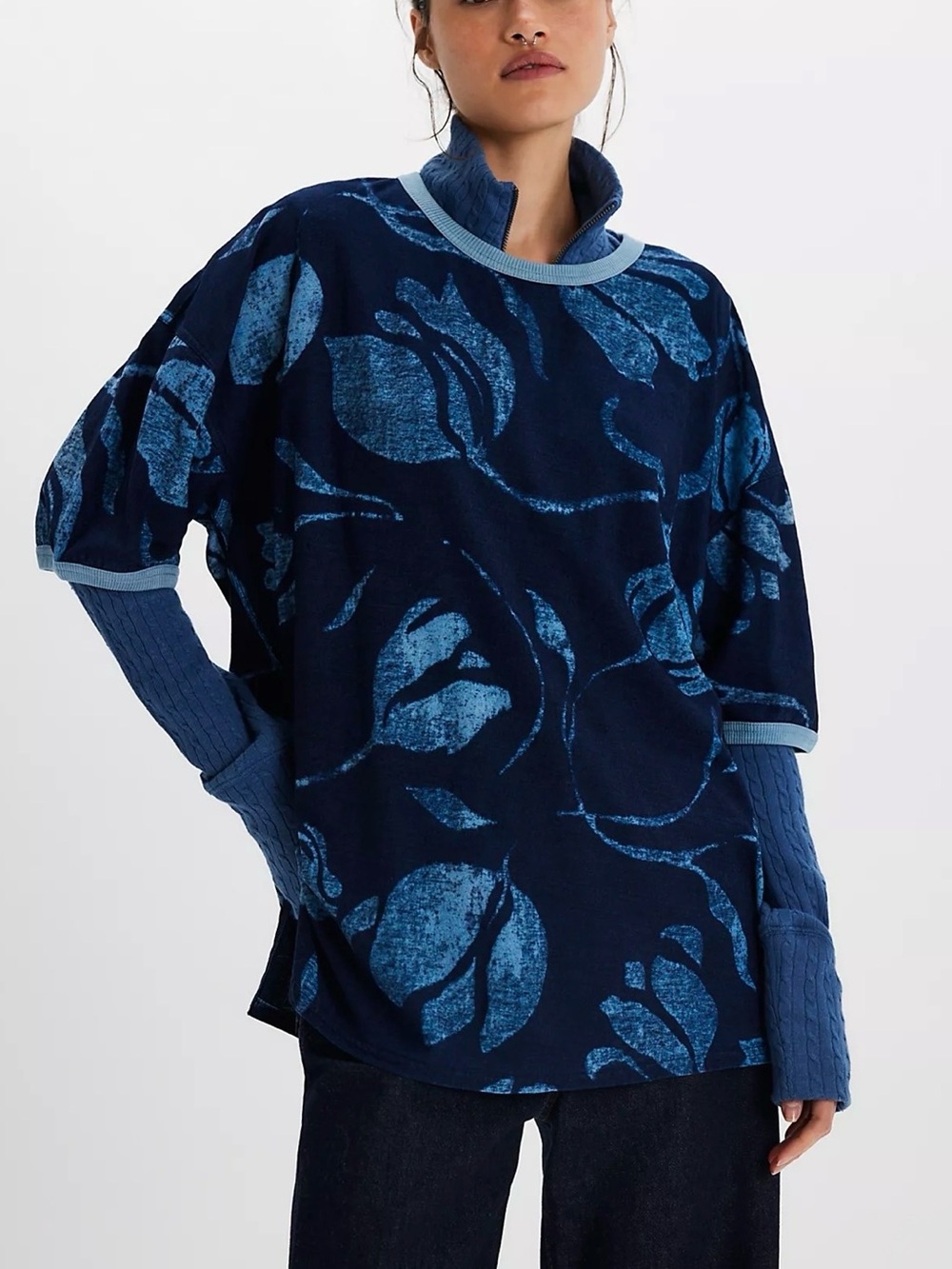 We The Free Thistle In Time Tunic in Medium Indigo Combo Size Large Preloved